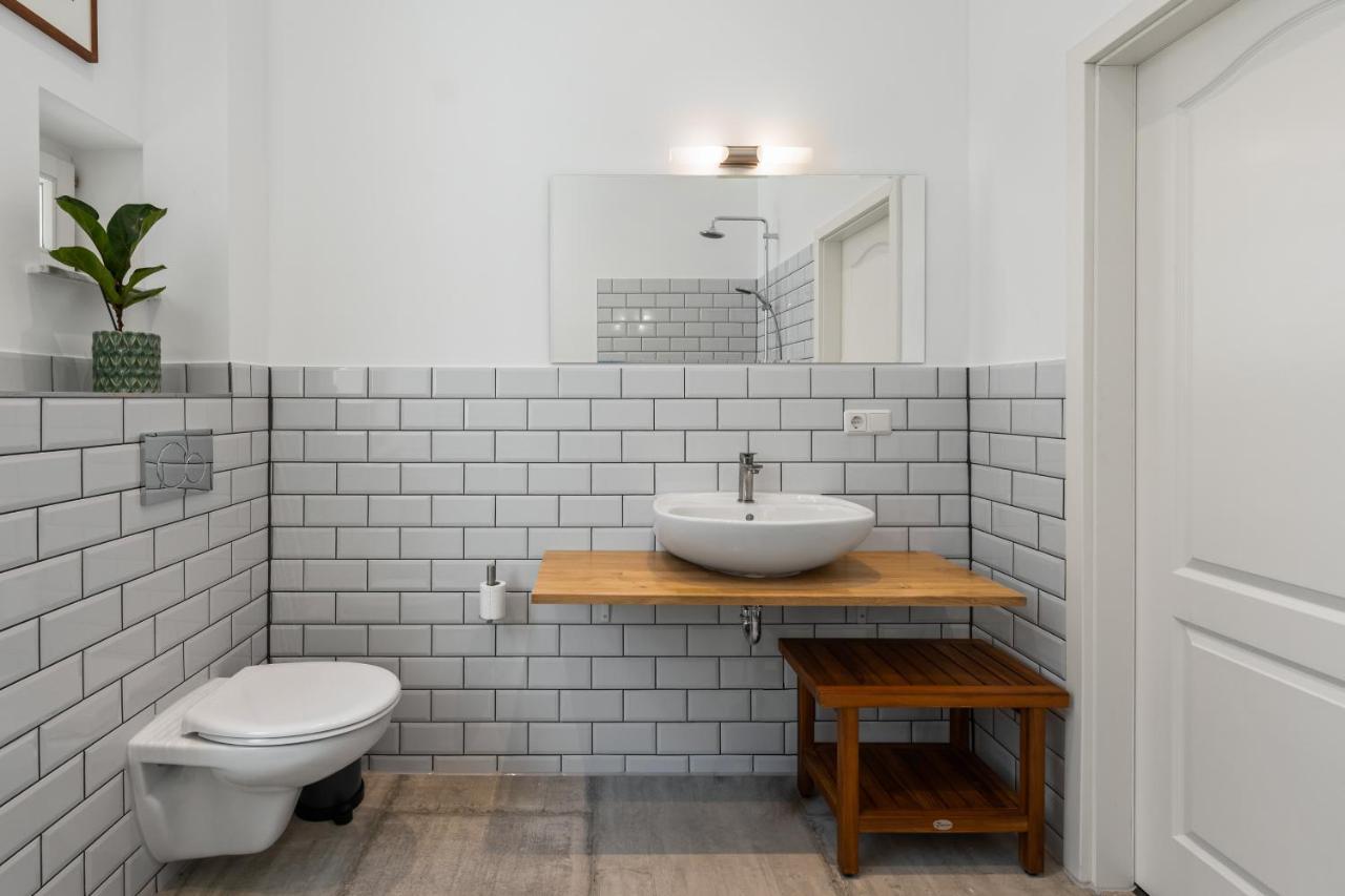 The Tieckstr Loft For Up To 7 People With 2 Bathrooms Берлин Екстериор снимка
